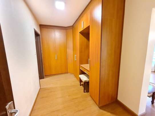 3 bedroom apartment for sale in Rhapta Road image 5