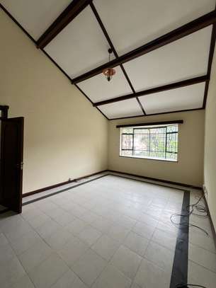 4 Bed House with En Suite at Shanzu Road image 34