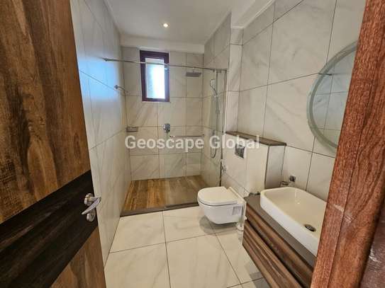 2 Bed Apartment with En Suite in Westlands Area image 9