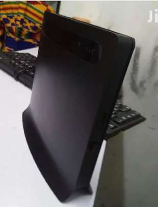 Huawei B593 Router With GSM Port Black In Color image 1