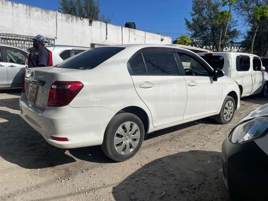 Toyota Axio KDP white image 2