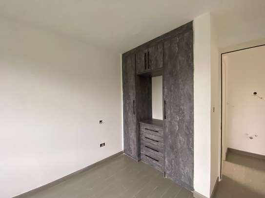 2 Bed Apartment with En Suite at Muhuri Road image 5
