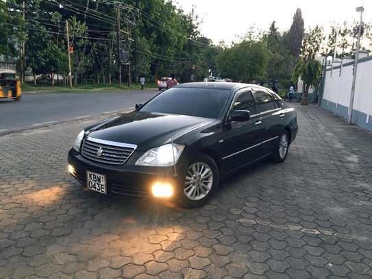 Toyota crown used image 1