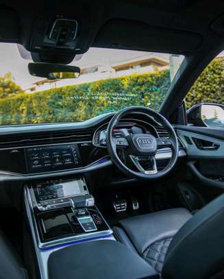 2023 Audi Q8 image 4