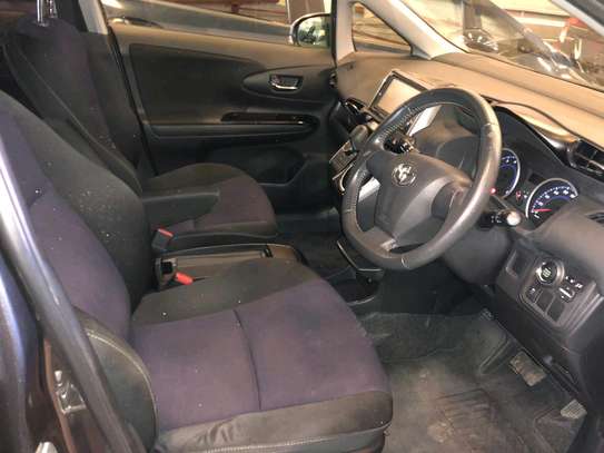 Toyota Wish 2017 image 6