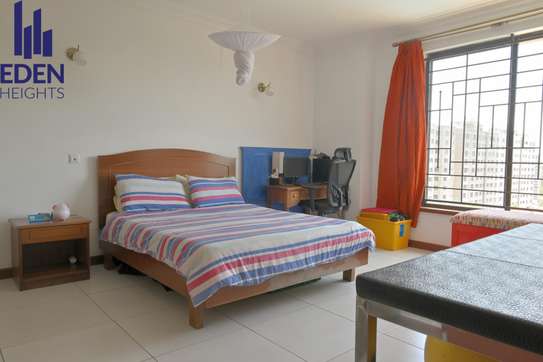 4 Bed Apartment with En Suite in General Mathenge image 25