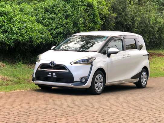 Toyota Sienta Silver color 2017 model fully loaded image 2