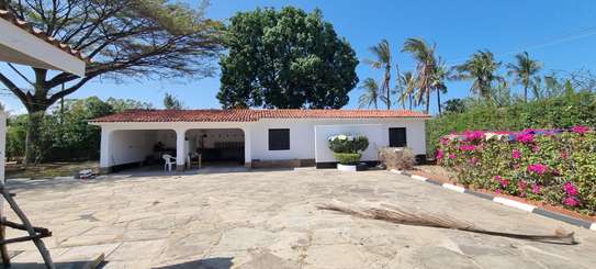 5 Bed Villa with En Suite at Animo Mtwapa image 9