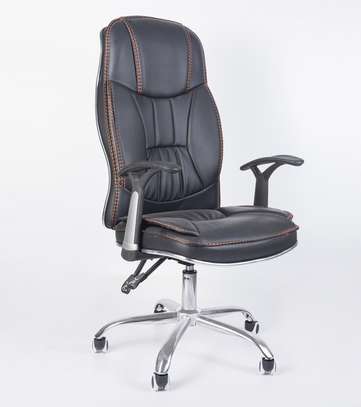 Office Chair : 360 Degrees Swivel Corporate Chair image 5