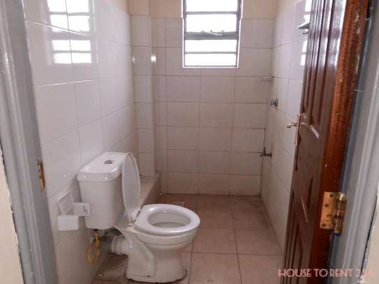 SPACIOUS ONE-BEDROOM APARTMENT FOR RENT IN UTHIRU. image 3