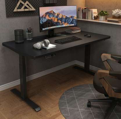 Office Desk: Electric Up and Down Adjustable Office Desk image 1