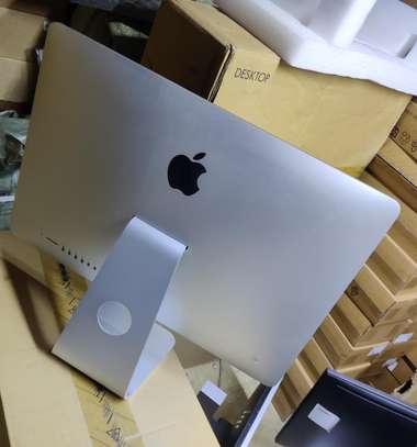 Apple iMac A1418 all in one core i5 image 2