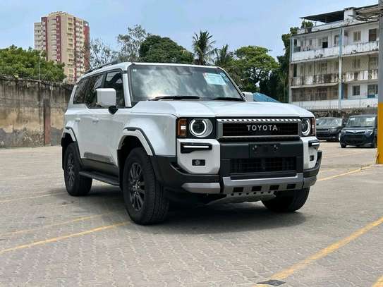 Toyota land cruiser Prado Gj250 2024 Diesel image 2