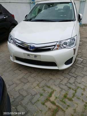 Toyota Axio hybrid oldshape image 10