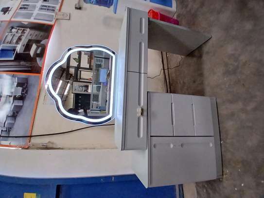 DRESSING TABLES VANITY TABLES image 4