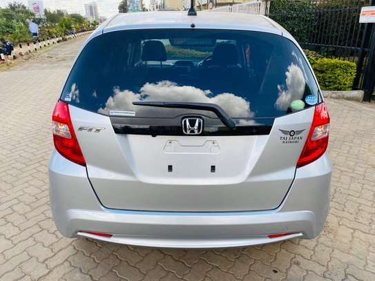 Honda Fit 1330 Cc Petrol Engine Silver In Colour 2013 KCY image 4