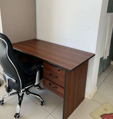 Office desk with a chair in leather image 1
