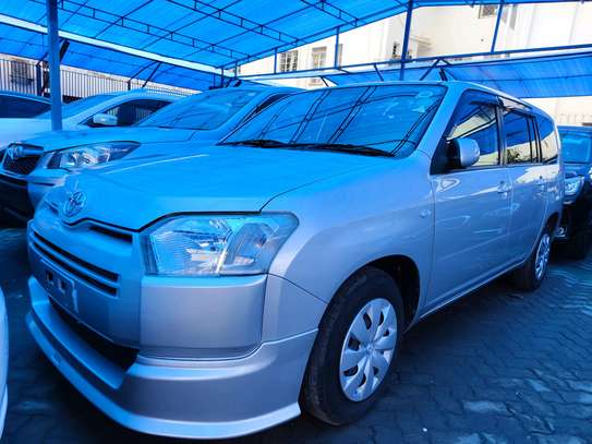 Toyota Succeed F-xtra 2018 4power window image 1