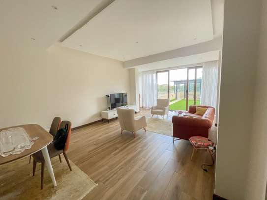 Serviced 2 Bed Apartment with En Suite in Spring Valley image 3