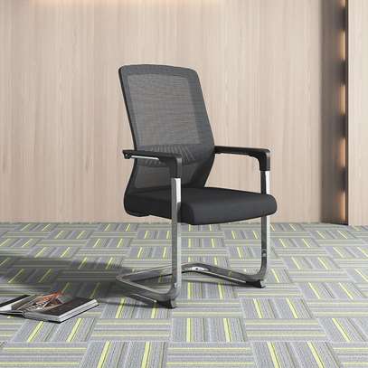 Office Chair: Breathable Mesh Back Guest Office Chair image 6