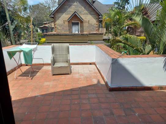 5 Bed Townhouse with Garage in Lavington image 10
