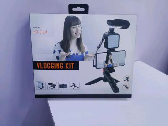 Vlogging kit image 2