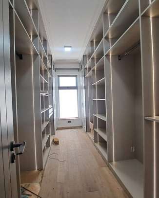 5 Bed Villa with En Suite at Muthangari Drive image 2
