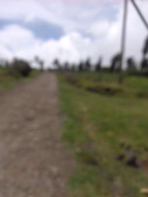 One acre land in mwisho wa lami image 1