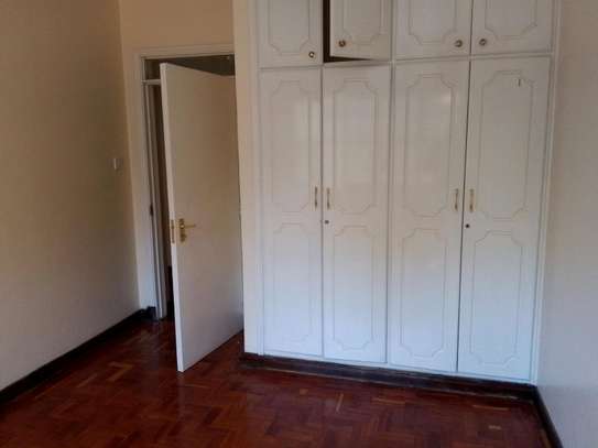 Lavington -Lovely three bedrooms Apt for rent. image 6