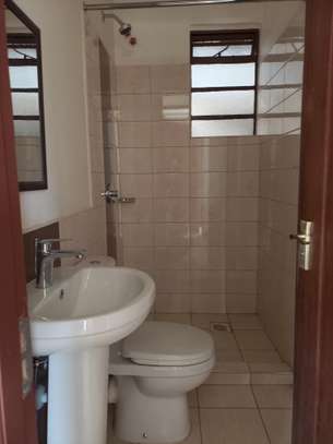 2 Bed Apartment with En Suite in Naivasha Road image 19