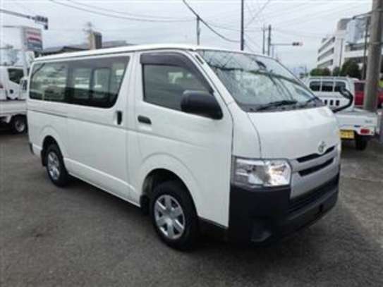 TOYOTA HIACE AUTO DIESEL (WE accept hire purchase) image 6