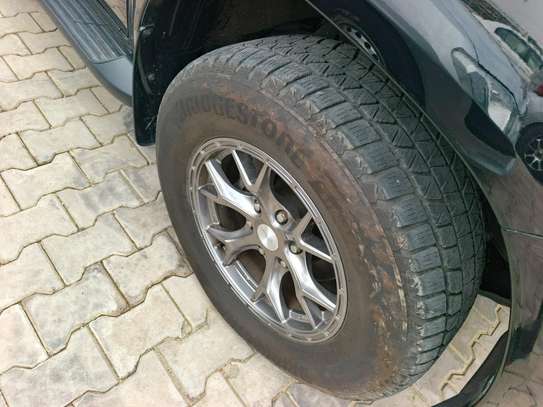 Toyota Hilux double cabin image 5