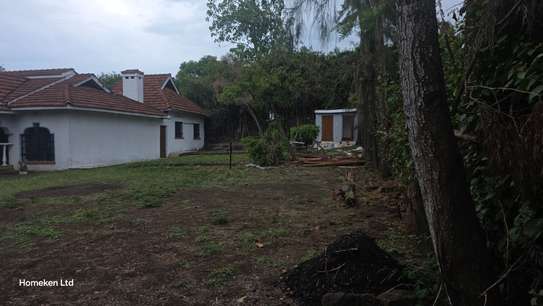 6 Bed House at Gataka image 3