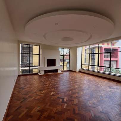 5 Bed Townhouse with En Suite in Lavington image 2