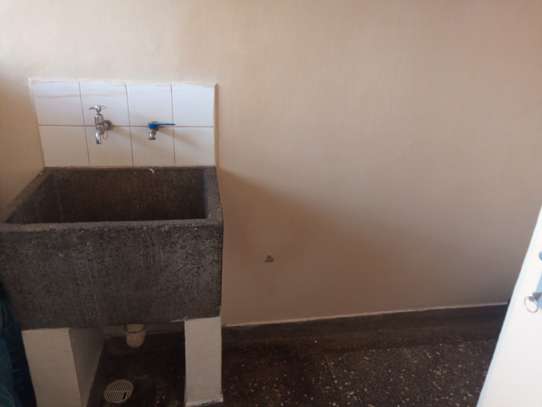 3 Bed Apartment with En Suite in Embakasi image 9