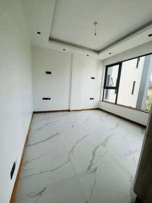 2 Bed Apartment with En Suite in Westlands Area image 6