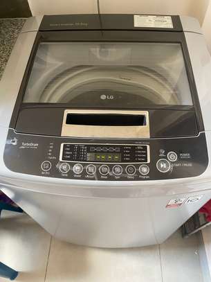 LG Washing Machine image 3
