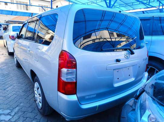 Toyota Succeed F-xtra 2018 4power window image 7