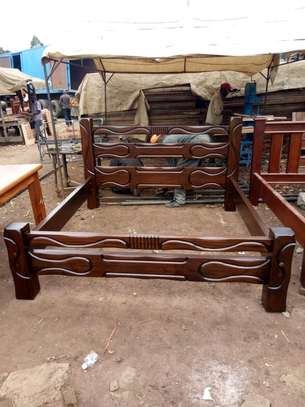 Antique queen size bed image 3