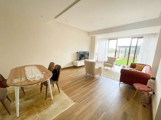 Serviced 2 Bed Apartment with En Suite in Spring Valley image 11