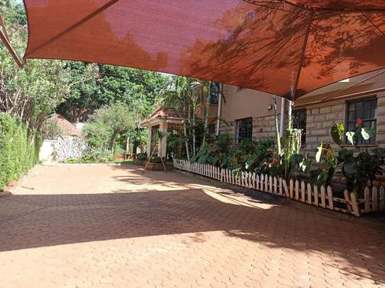 4 Bed Townhouse with En Suite at Njumbi Rd Lavington image 20
