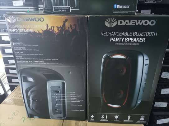 daewoo led bluetooth party speaker
