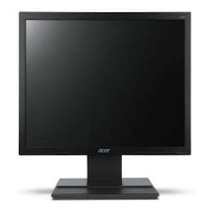 17 inch monitor(square). image 1