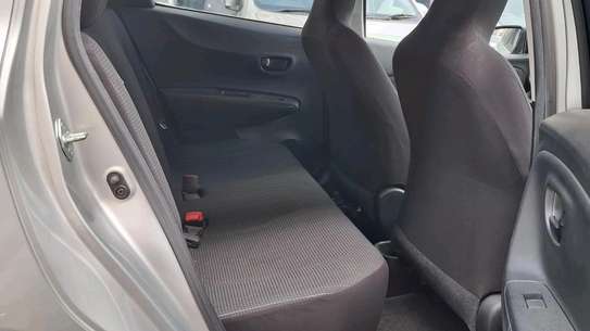 Toyota vitz white color hybrid 1300cc fully loaded 2018. image 4