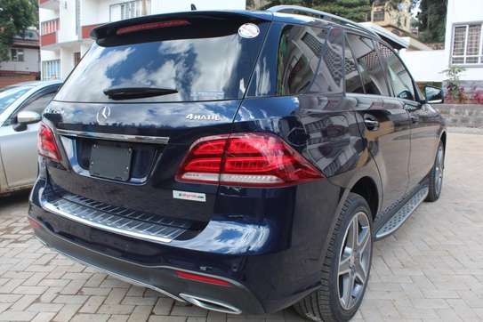 MERCEDES BENZ GLE 350D 2016 LEATHER SUNROOF 49,000 KMS image 4