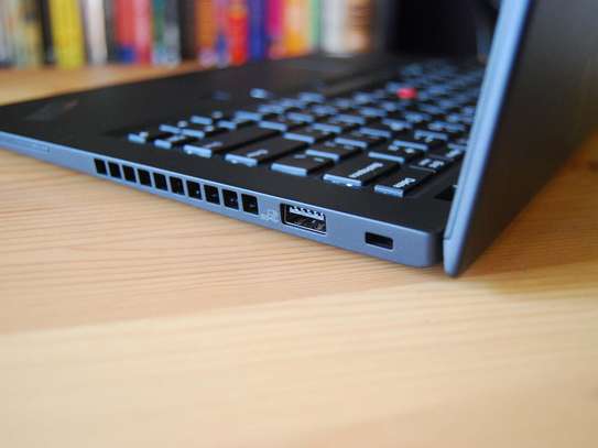 lenovo ThinkPad x390 core i7 image 4