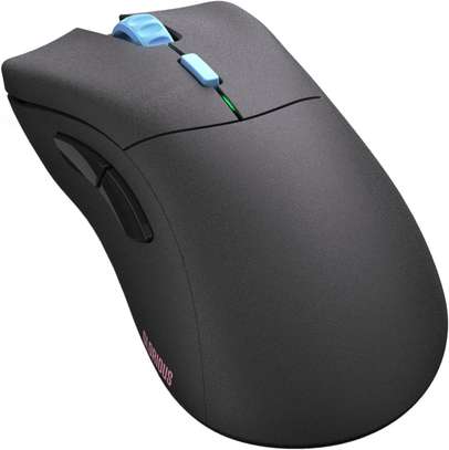 Glorious Model D Pro Ultra-Lightweight Wireless Gaming Mouse image 4