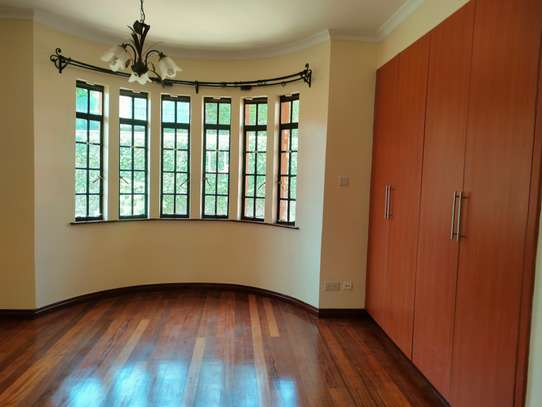 5 Bed Townhouse with Gym in Kitisuru image 18