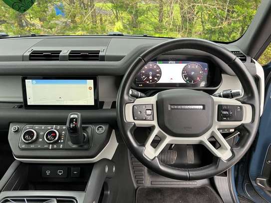2020 Land Rover Defender 110 image 3