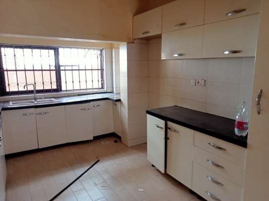 Stunning 4 Bedrooms Apartments in Parklands image 7